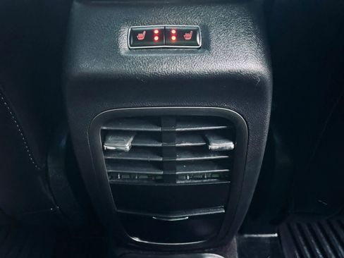 Used 2017 Lincoln MKC Reserve w/ Lincoln MKC Climate Package image 25