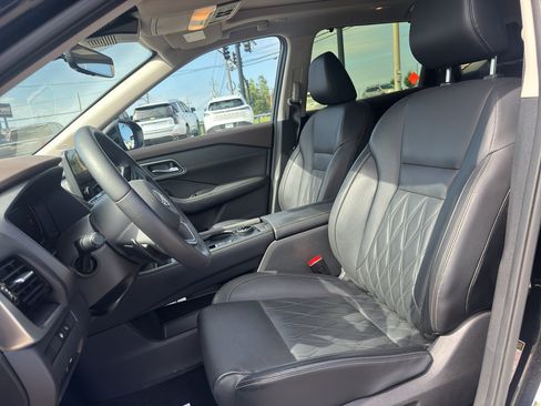 Used 2023 Nissan Rogue Platinum w/ Platinum Premium Package AWD/4WD image 5