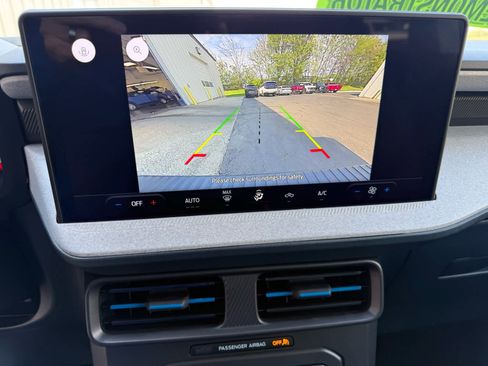 New 2025 Ford Maverick XLT FWD image 15