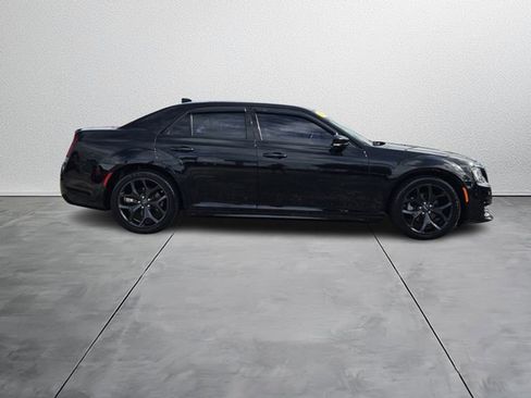 Used 2022 Chrysler 300 Touring L w/ Popular Equipment Group image 6