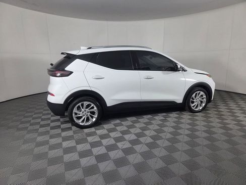 Used 2023 Chevrolet Bolt EUV LT w/ Driver Confidence Package FWD image 5