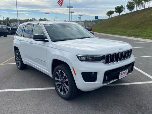 New 2025 Jeep Grand Cherokee Overland w/ Adv Protech Group III AWD/4WD image 2