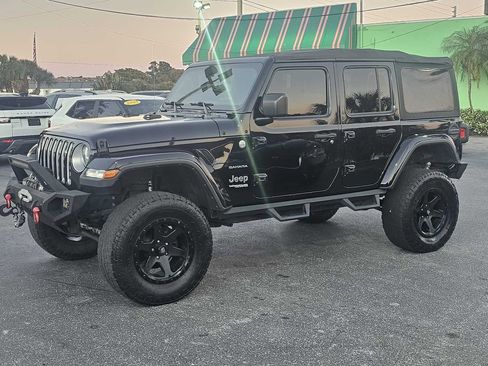 Used 2018 Jeep Wrangler Unlimited Sahara image 1