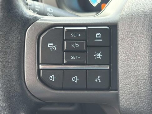 Used 2022 Ford F150 Lariat w/ Equipment Group 502A High image 24