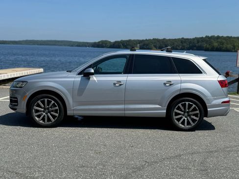 Used 2017 Audi Q7 3.0T Prestige image 3