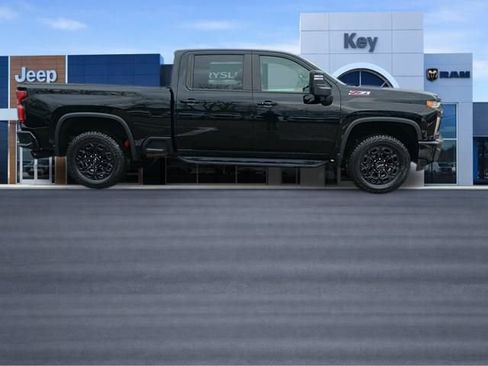Used 2021 Chevrolet Silverado 2500 LTZ w/ LTZ Plus Package image 7