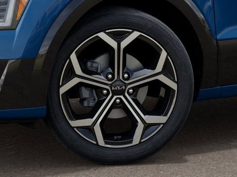 New 2025 Kia Niro EX Touring image 9