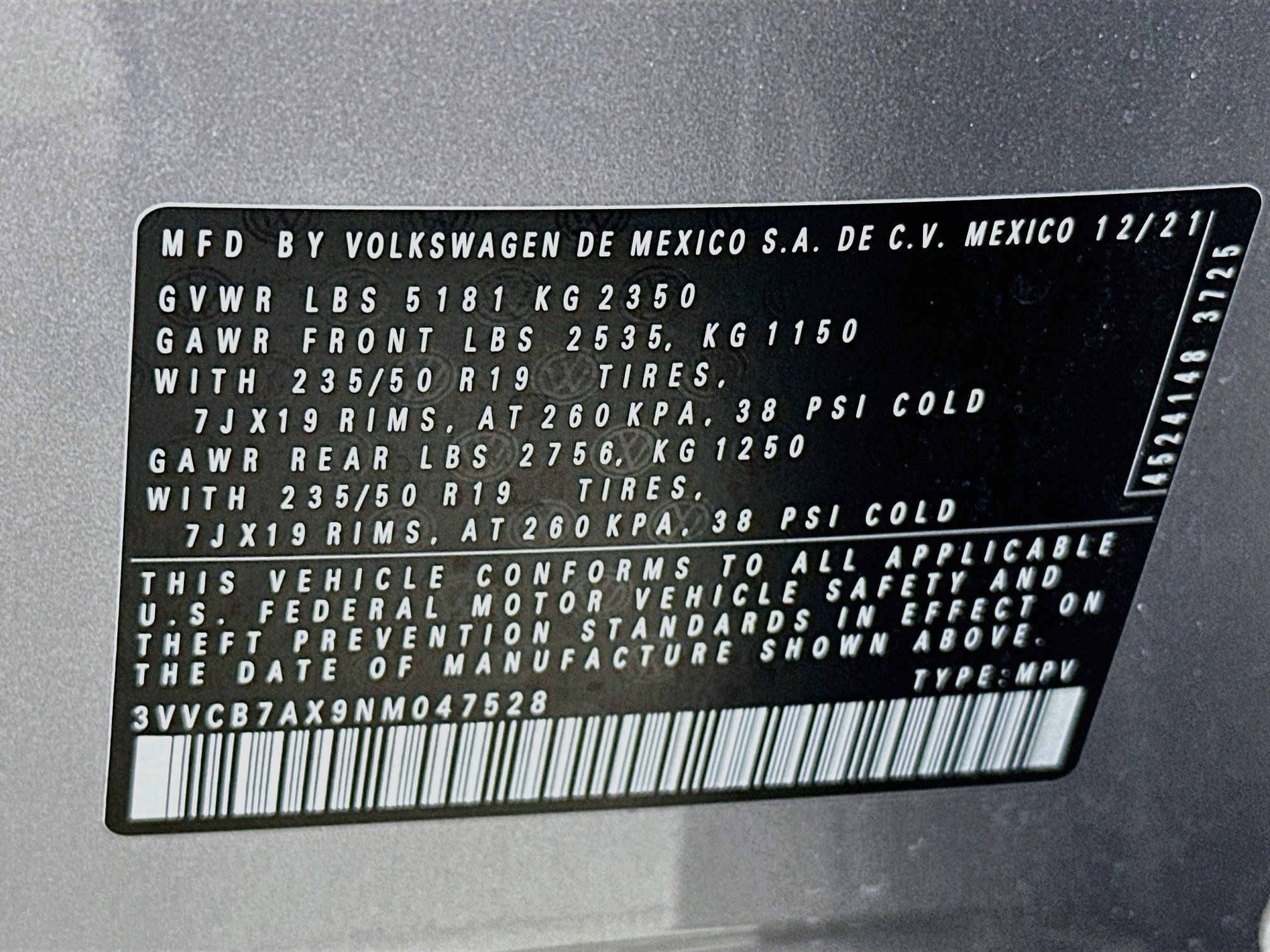 Used 2022 Volkswagen Tiguan SE R-Line FWD image 32