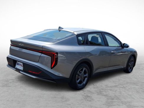 Used 2025 Kia K4 FWD image 5