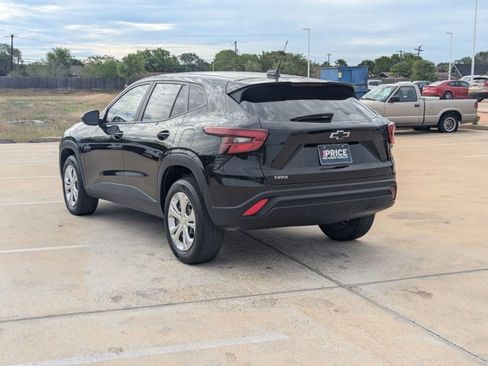 Certified 2024 Chevrolet Trax LS image 7