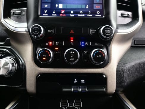 Used 2020 RAM 1500 Laramie AWD/4WD image 23