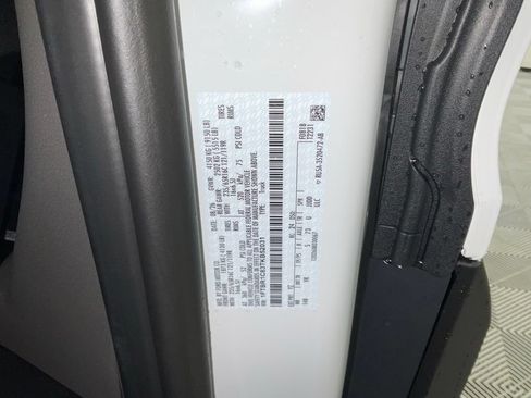 New 2026 Ford Transit 250 148 Medium Roof w/ Load Area Protection Package RWD image 27