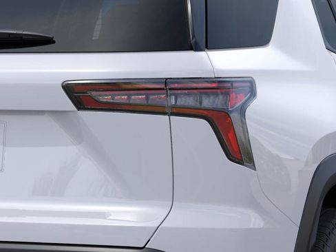 New 2026 Chevrolet Equinox LT w/ Convenience Package II image 16