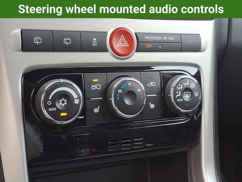 Used 2014 Chevrolet Captiva Sport LT w/ Convenience Package FWD image 27