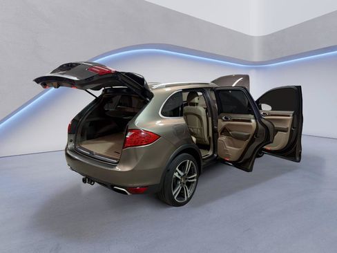 Used 2012 Porsche Cayenne S AWD/4WD image 14