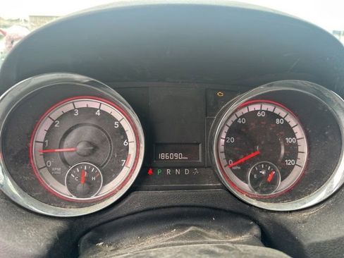 Used 2018 Dodge Grand Caravan SXT FWD image 8