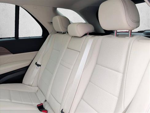Used 2022 Mercedes-Benz GLE 350 4MATIC image 18