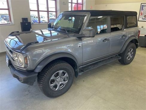 Used 2023 Ford Bronco Big Bend AWD/4WD image 3