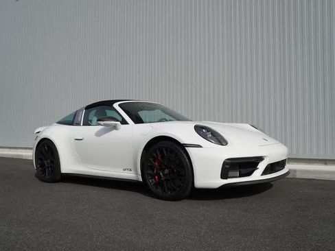 Used 2024 Porsche 911 Targa 4 GTS AWD/4WD image 10