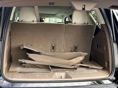 Used 2023 GMC Yukon Denali w/ LPO, Floor Liner Package RWD image 12
