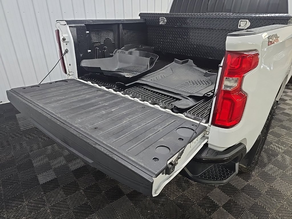 Used 2021 Chevrolet Silverado 1500 LT Trail Boss w/ Convenience Package II AWD/4WD image 13