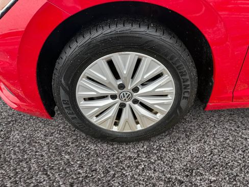 Used 2019 Volkswagen Jetta S image 14