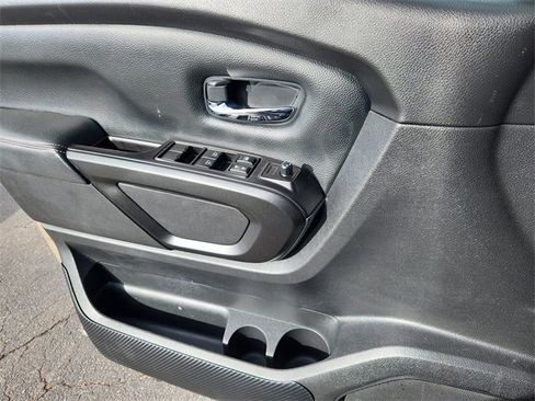 Used 2021 Nissan Titan PRO-4X w/ Pro-4x Utility Package image 6