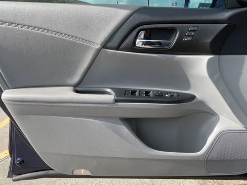 Used 2013 Honda Accord EX-L image 34