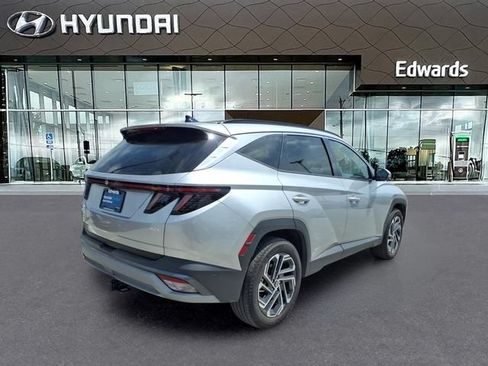 Certified 2025 Hyundai Tucson Limited AWD/4WD image 5