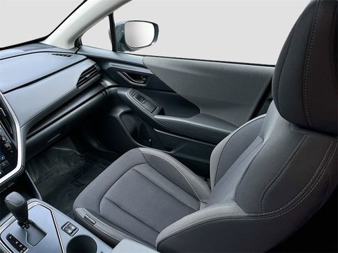 Used 2025 Subaru Crosstrek 2.0i Premium image 22