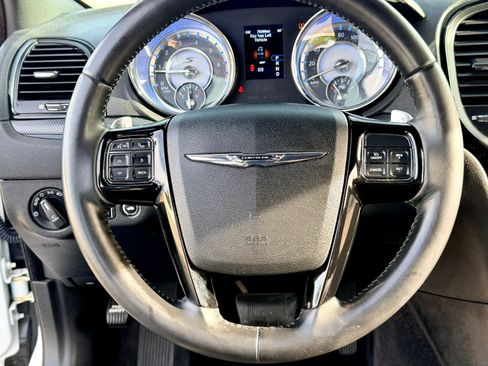 Used 2013 Chrysler 300 S RWD image 59