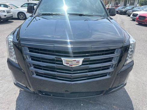 Used 2016 Cadillac Escalade Platinum AWD/4WD image 12