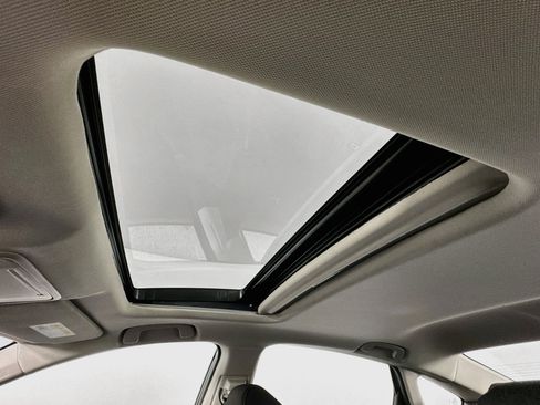 Certified 2024 Honda Accord EX image 21