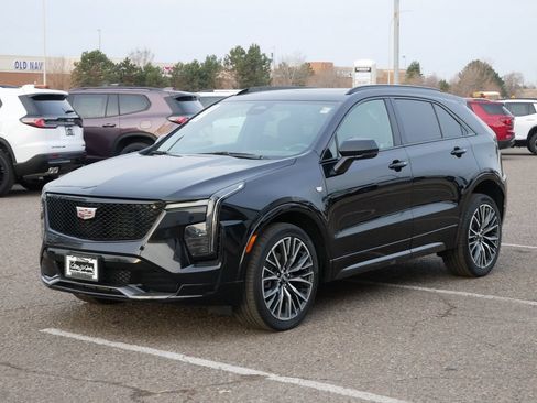 Used 2024 Cadillac XT4 Sport AWD/4WD image 5