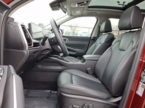 Certified 2025 Kia Sorento X-Line EX image 15