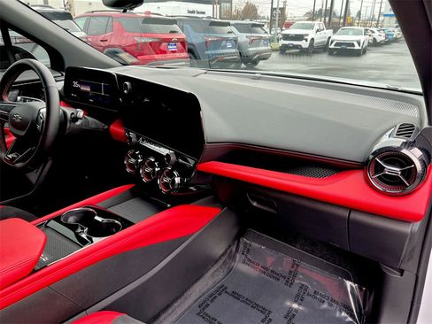 Used 2024 Chevrolet Blazer EV RS image 22