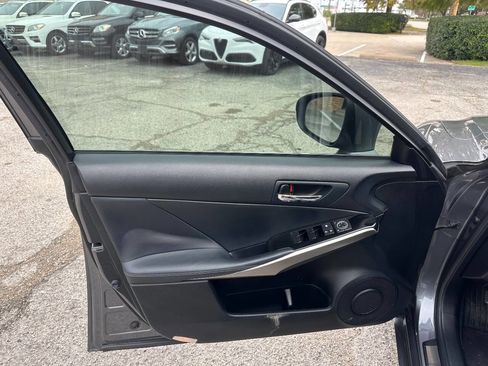 Used 2014 Lexus IS 250 image 9