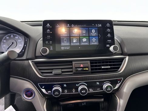 Used 2019 Honda Accord EX image 26