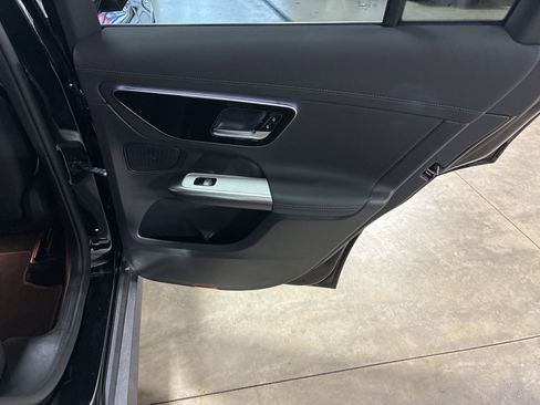 Used 2025 Mercedes-Benz GLC 350e GLC 350e image 23