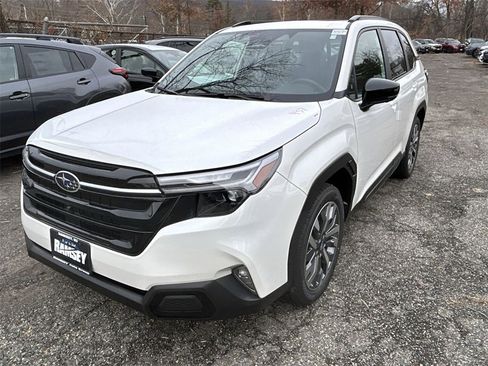 New 2025 Subaru Forester Touring image 4