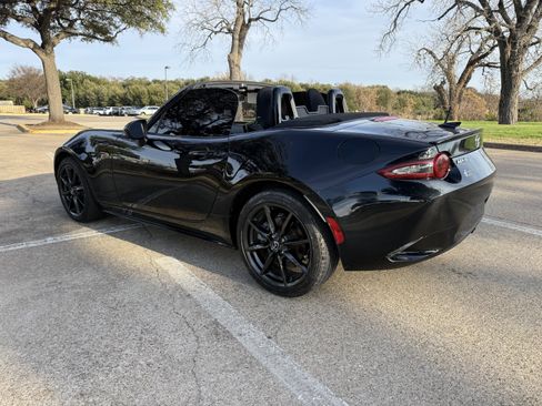 Used 2016 MAZDA MX-5 Miata Club image 7