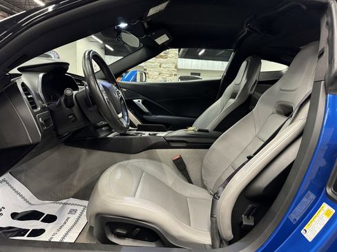 Used 2015 Chevrolet Corvette Stingray Coupe image 19