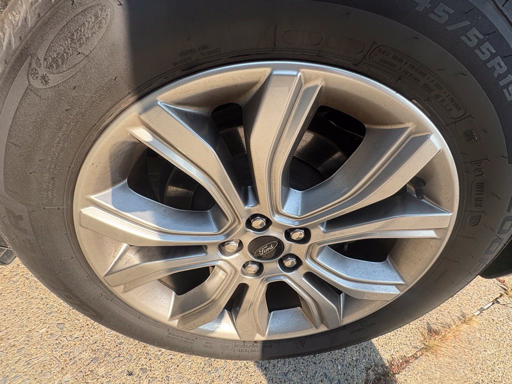 Used 2024 Ford Edge Titanium AWD/4WD image 12