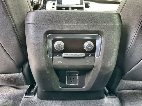 Certified 2022 Chevrolet Tahoe High Country w/ Premium Package 2 image 22