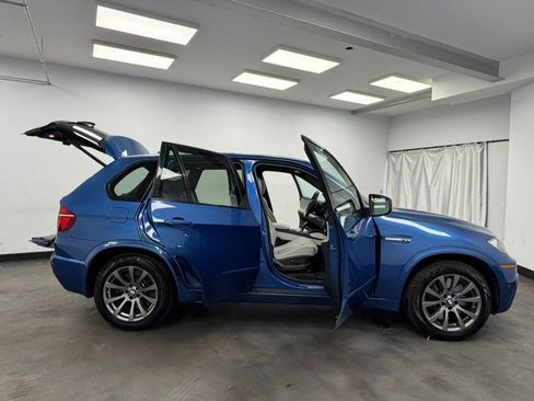 Used 2011 BMW X5 M AWD/4WD image 29