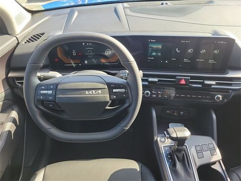 New 2026 Kia Sportage EX image 19