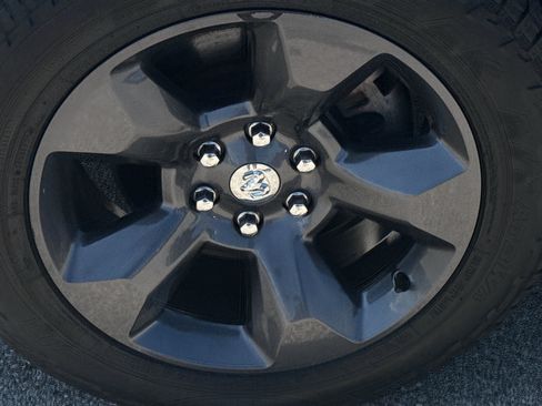 Used 2023 RAM 1500 Big Horn AWD/4WD image 10