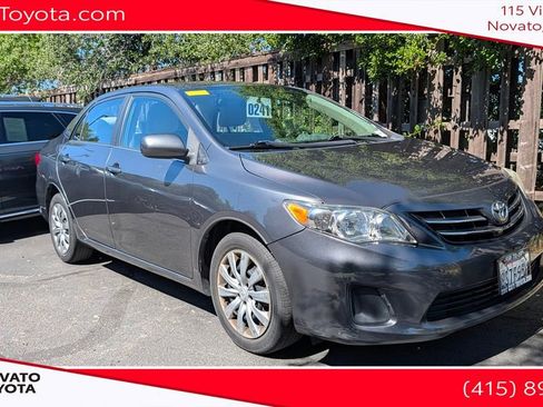 Used 2013 Toyota Corolla LE image 1