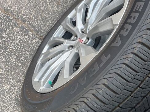 Used 2024 GMC Yukon Denali w/ Max Trailering Package image 7