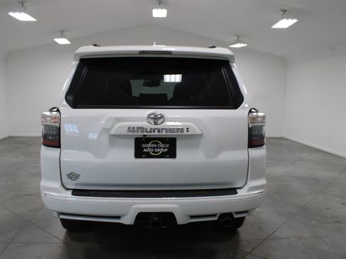 Used 2022 Toyota 4Runner TRD Sport w/ Technology Package AWD/4WD image 8